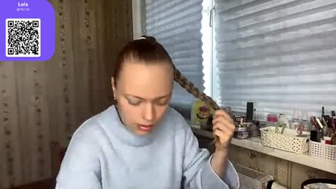 Hello My name is Lola online show from April 7, 7:43 am