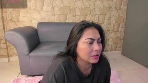 lapeligrosa_ online show from February 5, 11:55 am