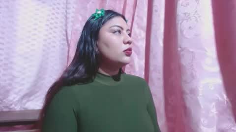 lapeligrosa_ online show from February 17, 11:34 am