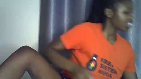 lara online show from November 9, 9:05 am