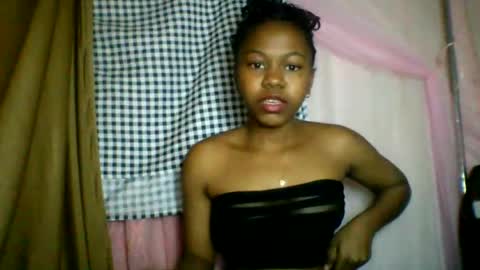lara_belle online show from July 5, 3:46 am