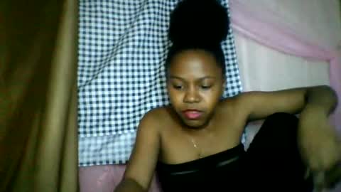 lara_belle online show from July 11, 12:49 pm