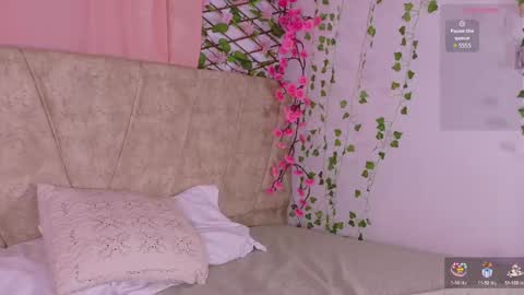 Lara Gill online show from April 18, 7:58 pm