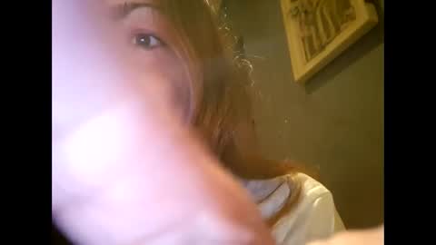 Snapshot of laraa333 chatting on October 5, 1:10 am Little online show from October 5, 1:10 am