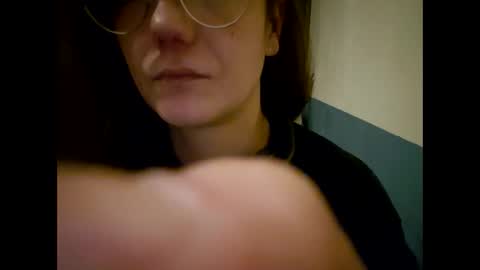 Snapshot of laraa333 chatting on January 27, 10:49 pm Little online show from January 27, 10:49 pm