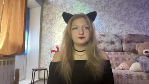 Lily online show from April 17, 8:38 am