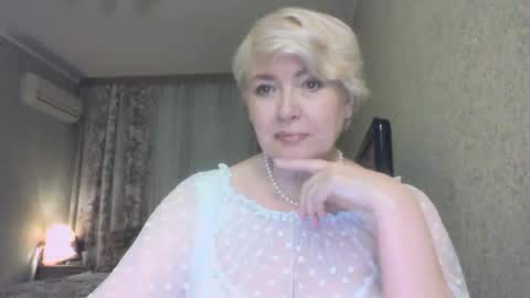 laramrs online show from February 24, 4:49 pm