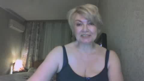 laramrs online show from April 18, 6:43 pm