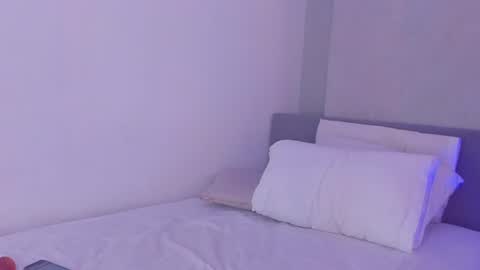 Laura online show from July 8, 11:40 pm