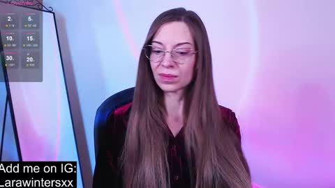 larawinters online show from December 13, 8:37 pm