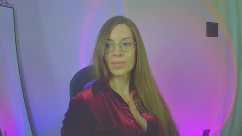 larawintersxxx online show from October 27, 8:58 pm