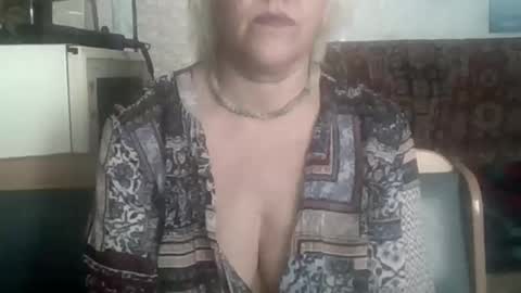 larisaq4ugo24 online show from March 26, 12:40 pm