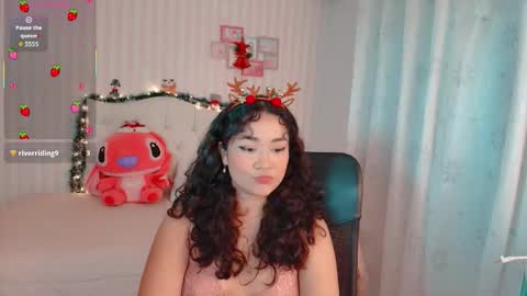 Larissas online show from November 25, 6:42 pm