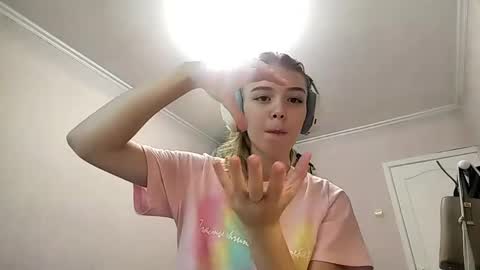 Linet online show from April 17, 8:05 am