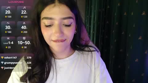 miiiiiiaaaa online show from April 20, 6:11 pm