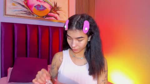 Laura online show from November 27, 1:03 pm