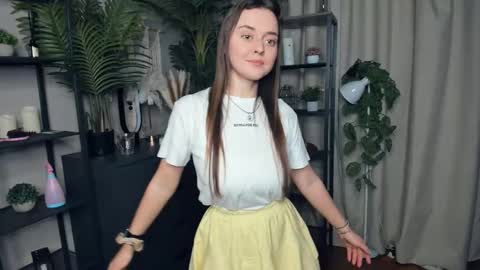 Snapshot of laura_mutti chatting on October 18, 3:59 pm Samantha online show from October 18, 3:59 pm
