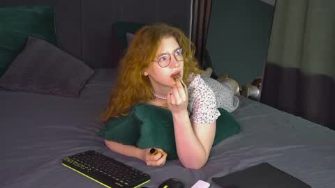 Laura online show from April 18, 8:50 am