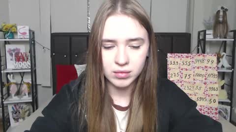 LauraHlot online show from November 21, 6:43 pm