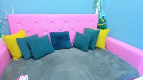 Laura online show from December 16, 5:02 am