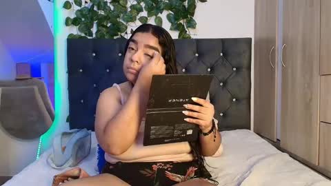 laura online show from May 26, 10:53 pm