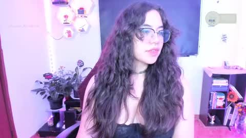  Im Lauren  independent model   online show from March 1, 9:40 am