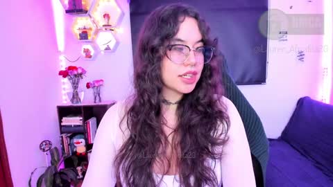  Im Lauren  independent model   online show from February 5, 7:39 am