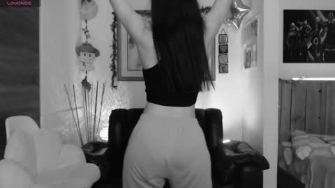 Lauren online show from January 9, 11:56 pm