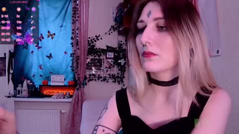 Lauren online show from January 10, 8:41 am