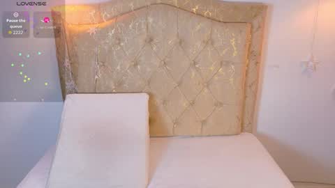 laurenn_smitth online show from January 8, 12:53 pm