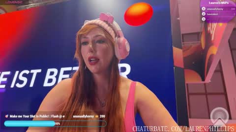 Snapshot of laurenphillips chatting on September 25, 10:25 am Lauren Phillips online show from September 25, 10:25 am