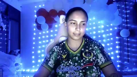 Laurent online show from December 21, 5:03 am