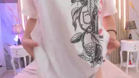 Laxi online show from February 25, 8:40 pm