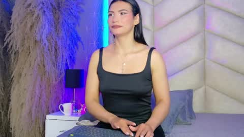 laya online show from November 21, 4:14 am