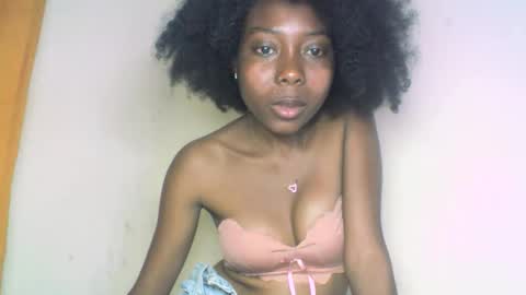 layannek online show from September 20, 5:55 pm