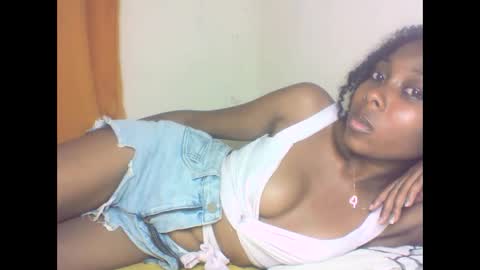 layannek online show from September 29, 10:31 am