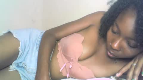 layannek online show from September 24, 6:40 pm