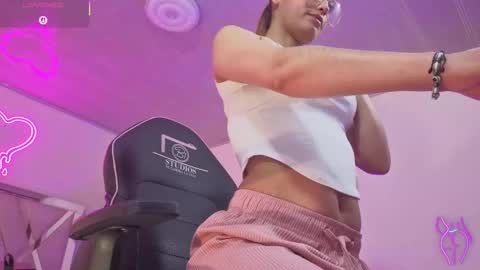 laylafoxy_tay online show from November 15, 3:40 am