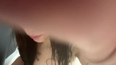 Layla online show from October 21, 6:17 am