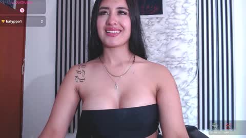 LAYLA online show from September 25, 3:44 pm