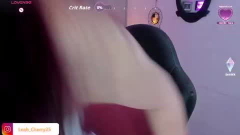 Leah online show from June 25, 5:12 am