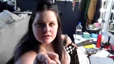 Leah jewel online show from March 20, 9:41 pm