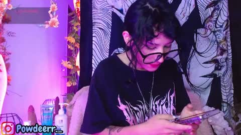 lee_powder online show from March 31, 2:11 am