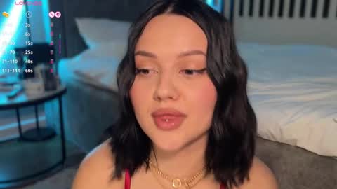 Amelie online show from January 14, 4:34 pm