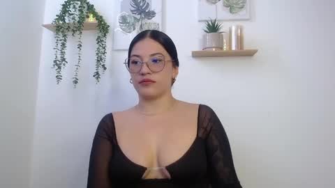 leena_rosee online show from May 25, 5:23 pm