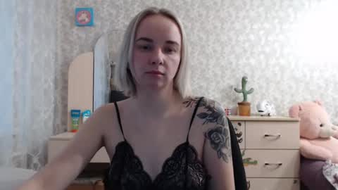 Snapshot of leggywily25 chatting on December 12, 10:24 am leggywily25 online show from December 12, 10:24 am