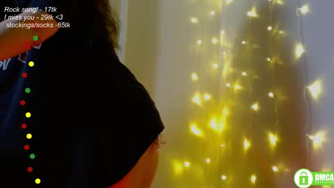 hey Im Leia and I love rock  online show from February 6, 8:23 pm