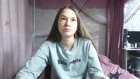 leila_bambi_ online show from December 2, 8:33 pm