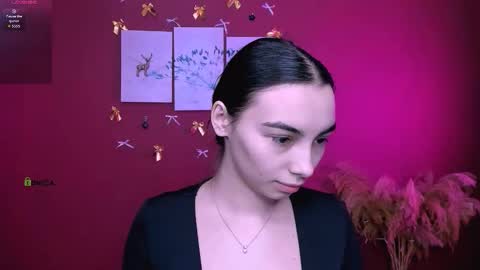 leila_viper_ online show from January 6, 7:28 pm