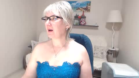 Leila Kinky online show from March 31, 7:41 am